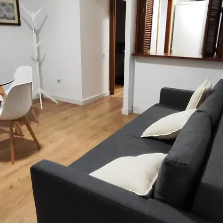Pilsev Modern & Central, Perfect For Your Seville
